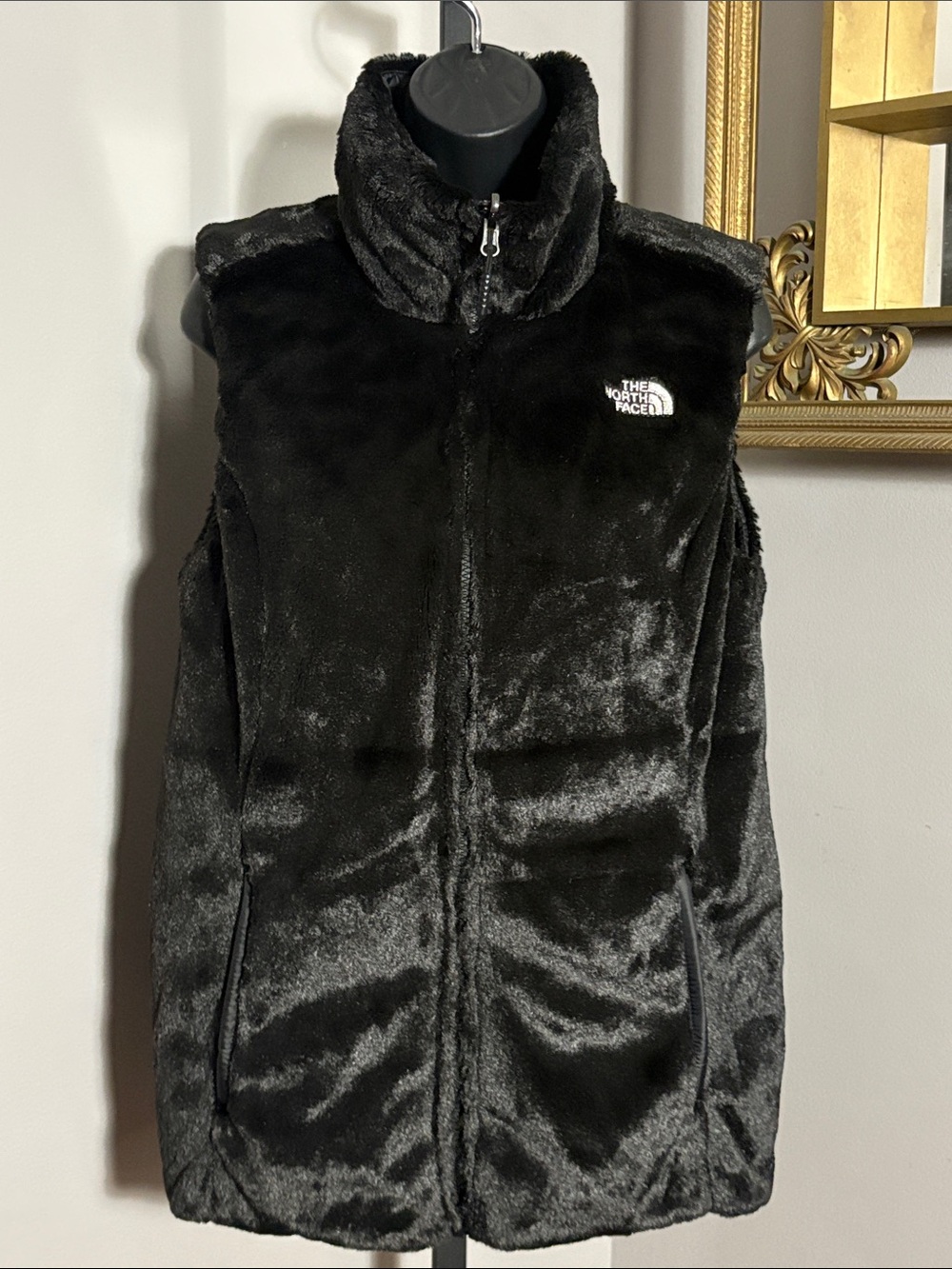 The North Face Medium Mossbud Insulated Reversible Vest